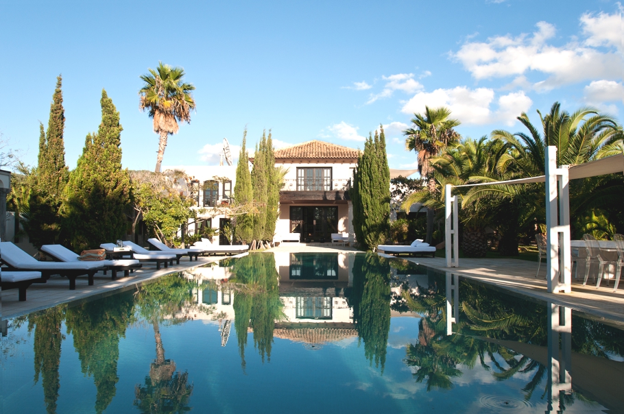 Villa de luxe avec cinq chambres à Cala Jondal à vendre