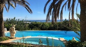 Villa avec vue fantastique sur la mer à distance de marche de Santa Eulalia