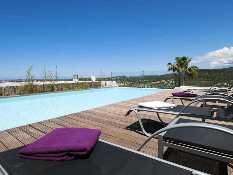 Villa de luxe avec vue magnifique sur la mer sur Cala Moli avec permis de location