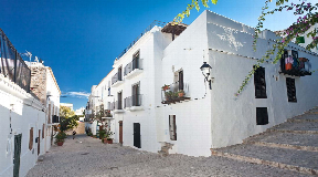 Maison de ville à Ibiza Dalt Villa à vendre