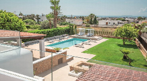 Magnifique villa située à Playa den Bossa à vendre
