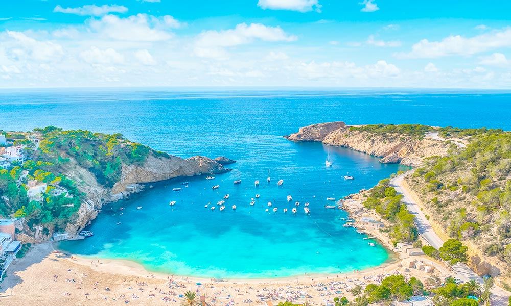 Vivre à Ibiza - Pourquoi les célébrités affluent sur l'île